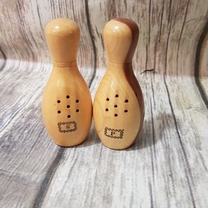 Vintage bowling pin salt & pepper shakers
